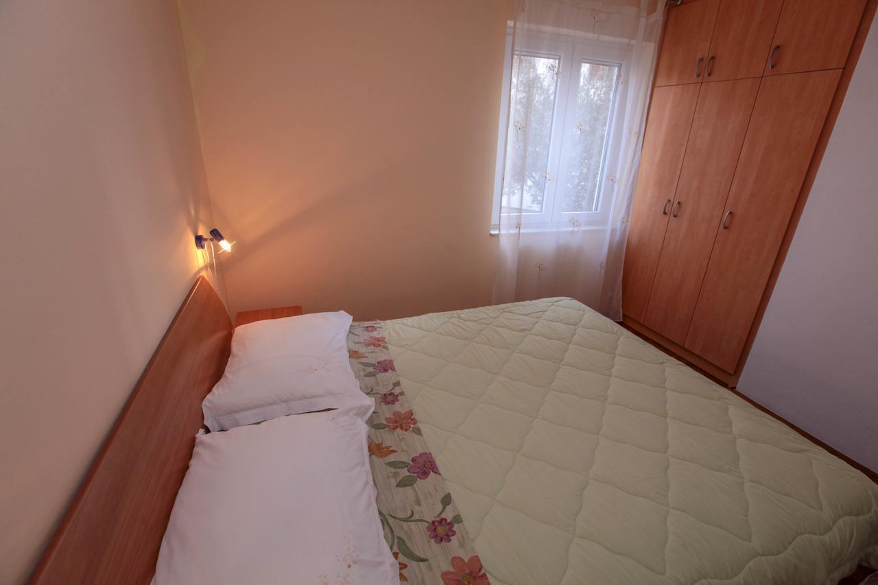 Apartments Mama โรกอซนิซา ภายนอก รูปภาพ
